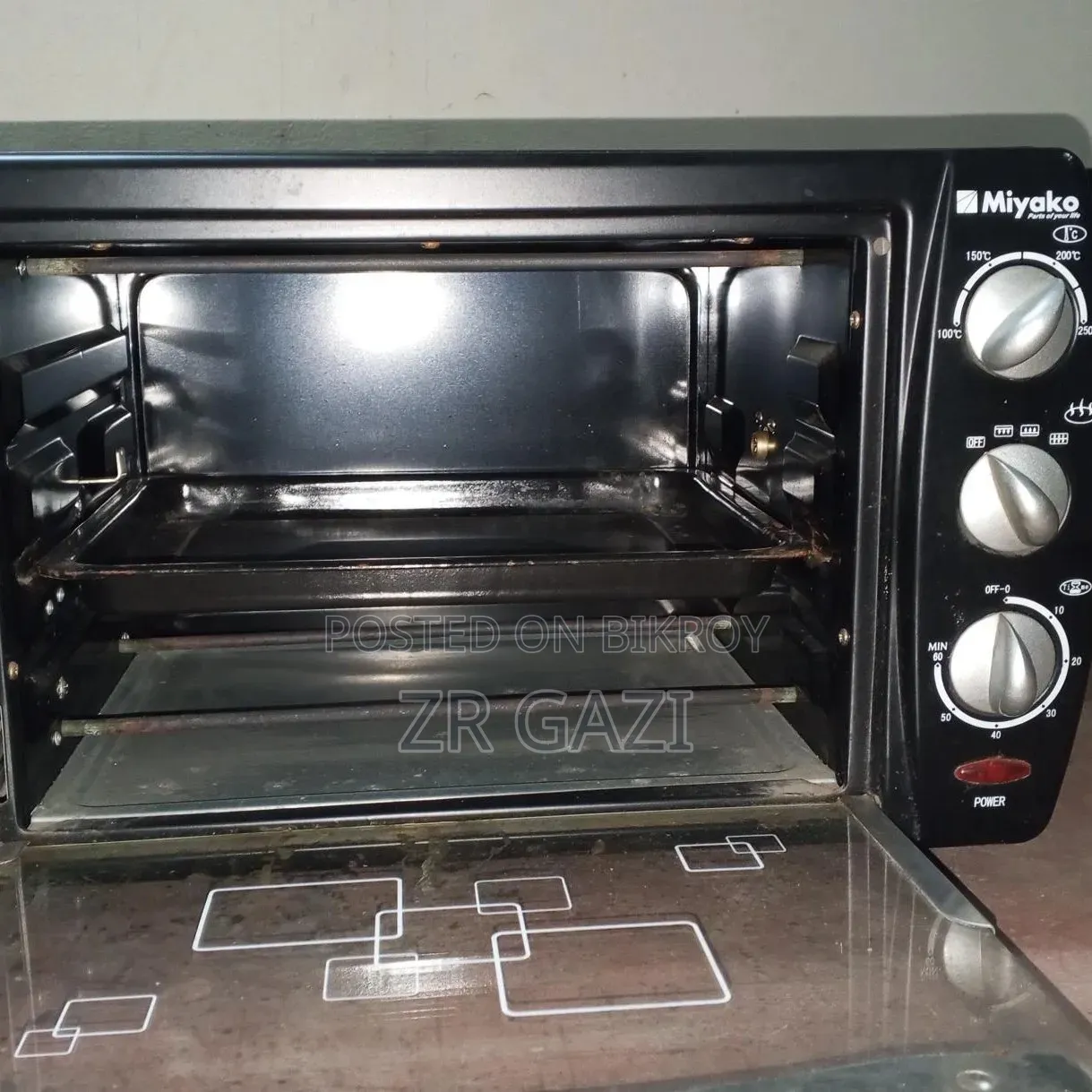 Micro Oven