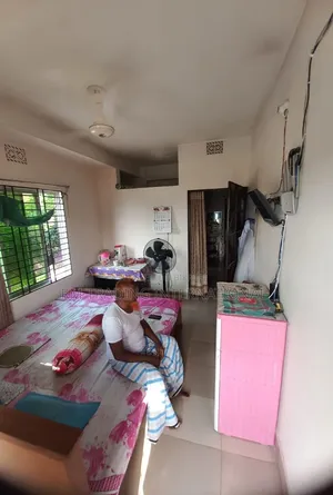 গাজীপুর ২ নম্বর ওয়ার্ডে ২ বেডরুমের বাড়ি বিক্রয়