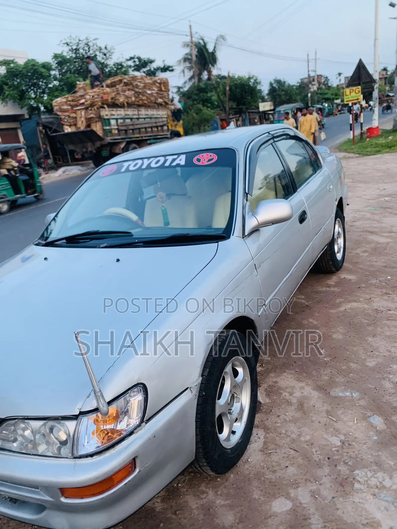Toyota Corolla Automatic 1994 Silver
