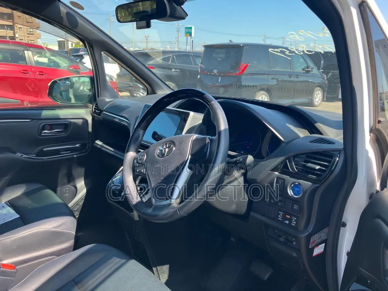Toyota Esquire 1.8 FWD Hybrid (7 Seater) 2021 Pearl