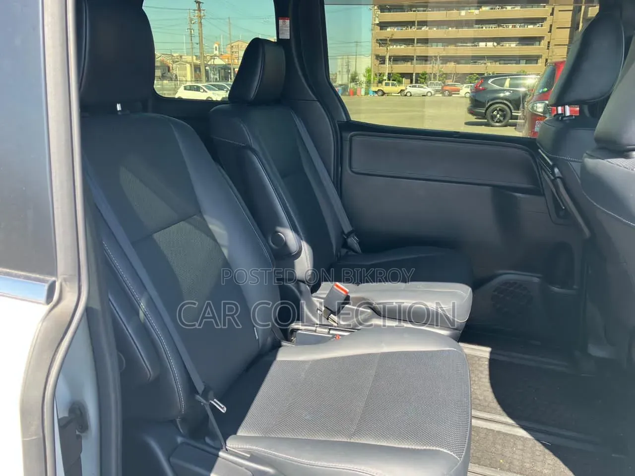 Toyota Esquire 1.8 FWD Hybrid (7 Seater) 2021 Pearl