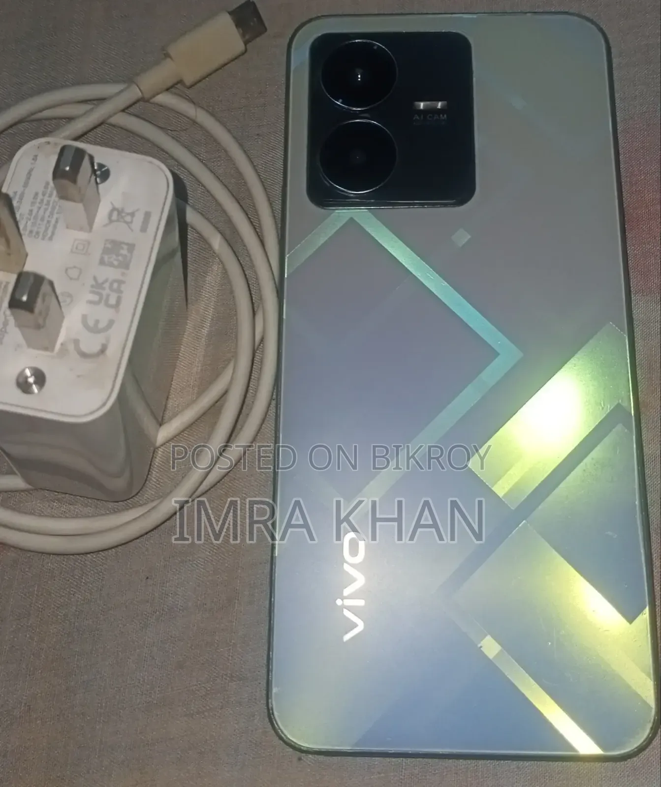 Vivo Y22s 128 GB Bronze