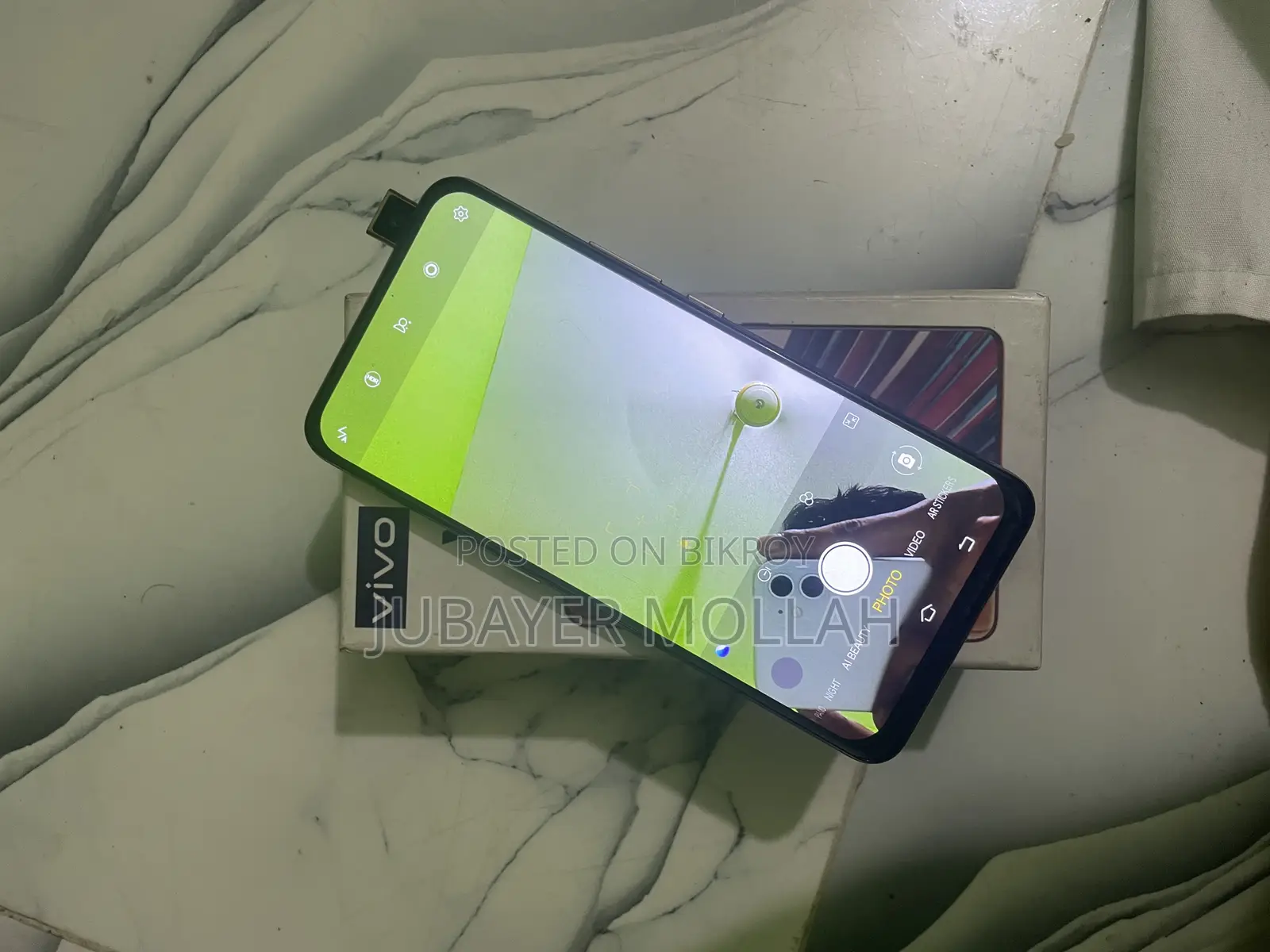 New Vivo V15 256 GB Gold