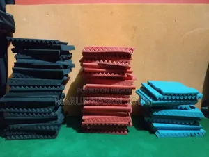 অ্যাকোস্টিক ফোম প্যানেল স্টুডিও সেট-আপ