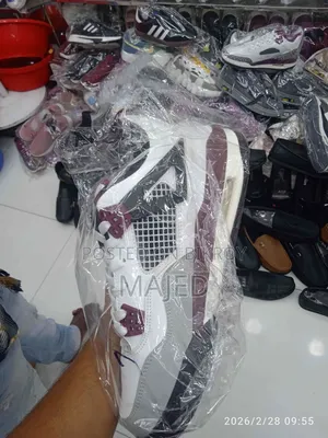 Air Jordan 4