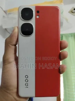 iQOO 256 GB