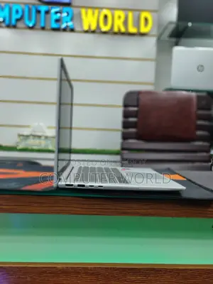 Laptop HP EliteBook 840 G9 16GB Intel Core I5 SSD 512GB