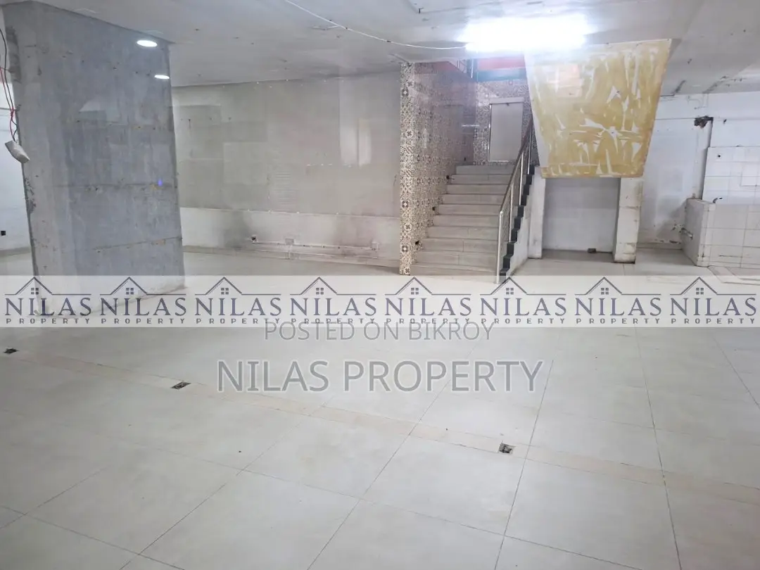 Ground Floor Showroom/Café Space Rent in Dhanmondi