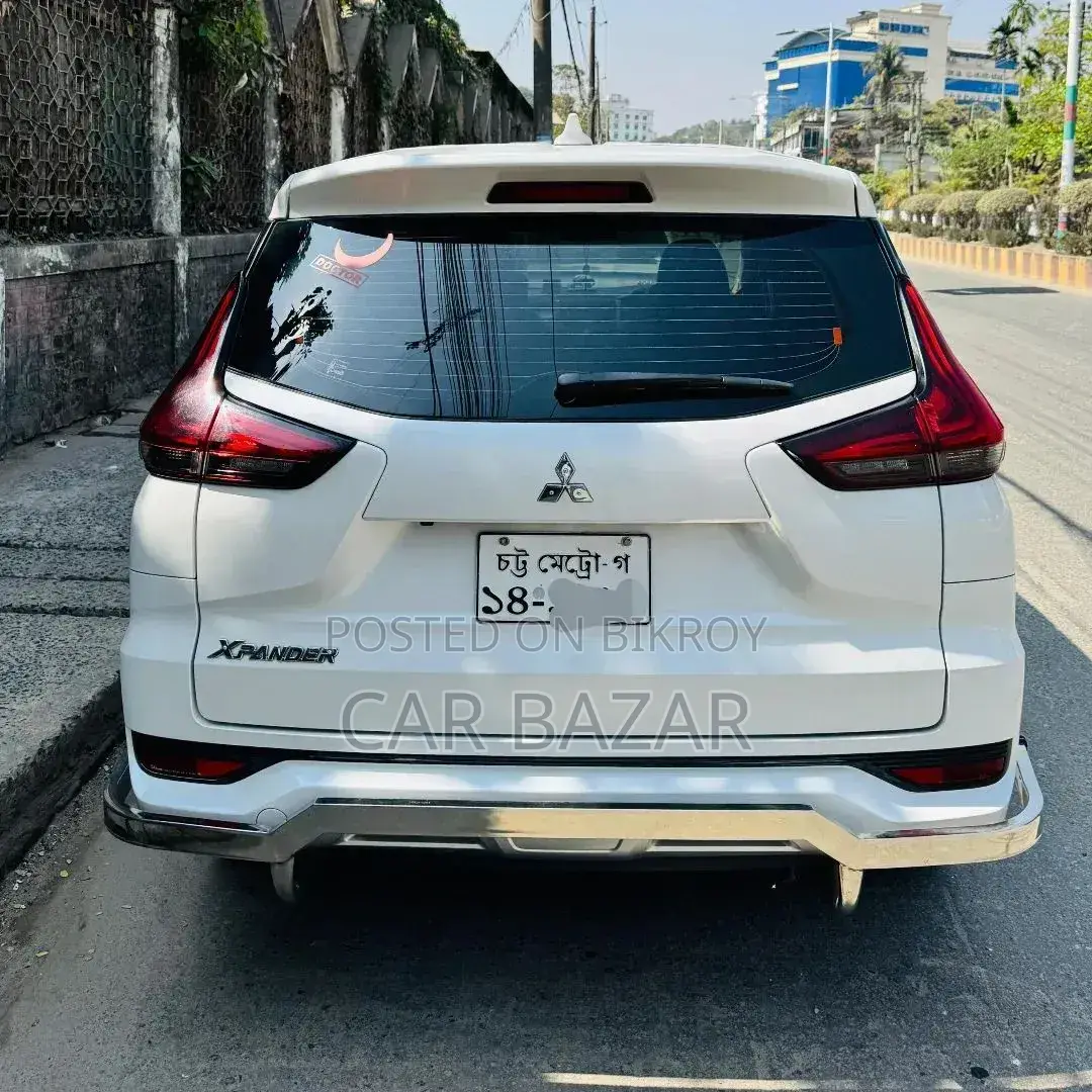 Mitsubishi Xpander 2021 White