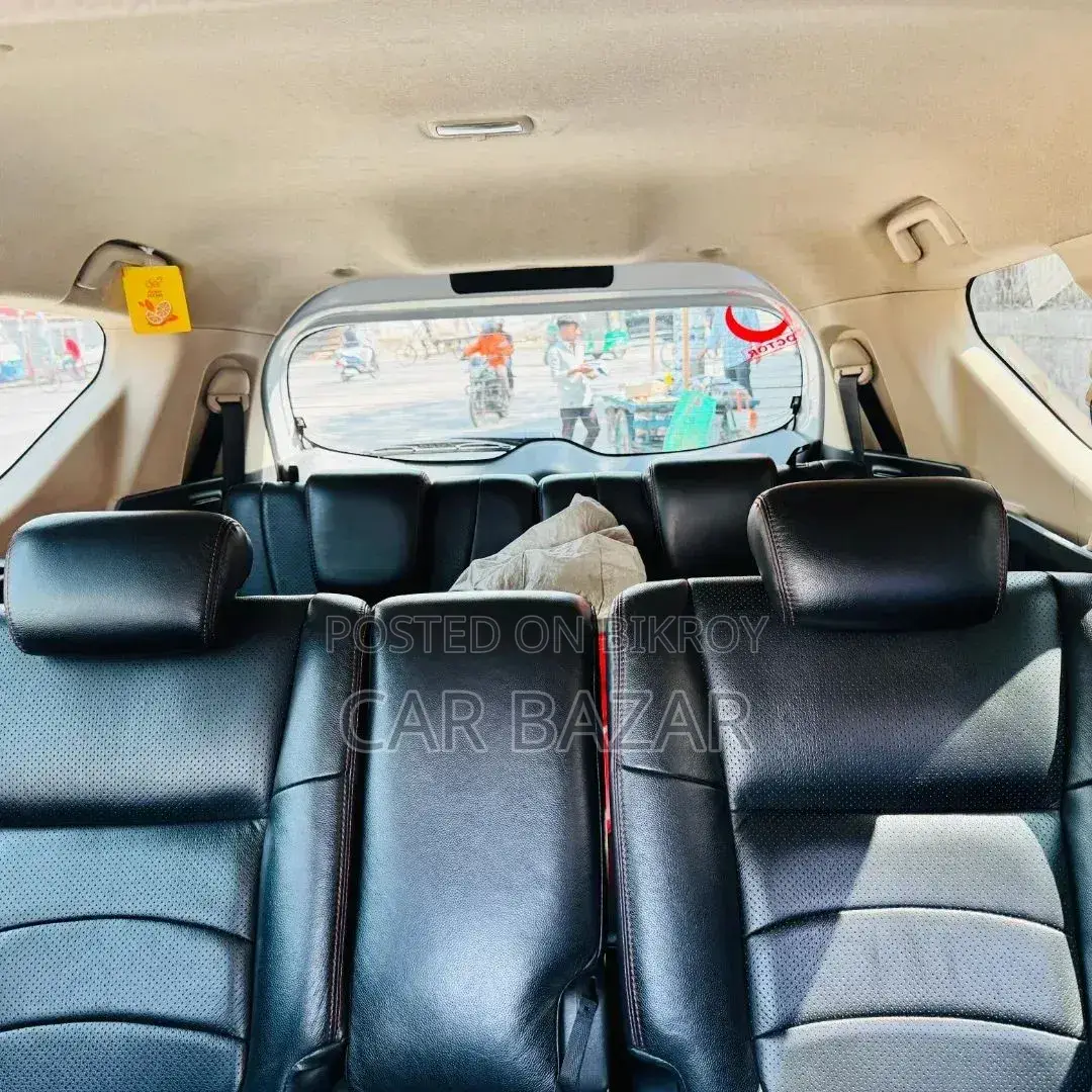 Mitsubishi Xpander 2021 White