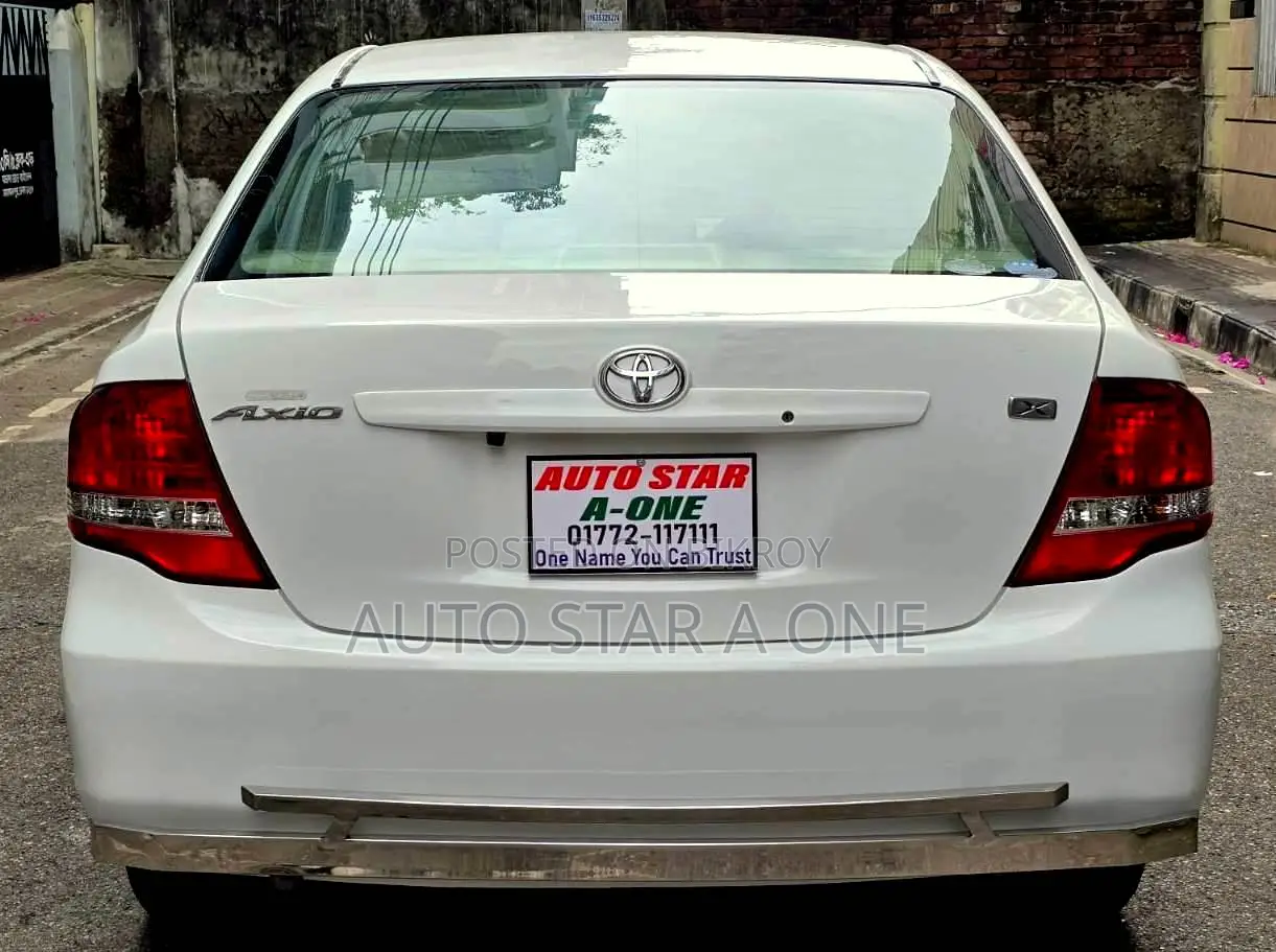 Toyota Axio 2010 White