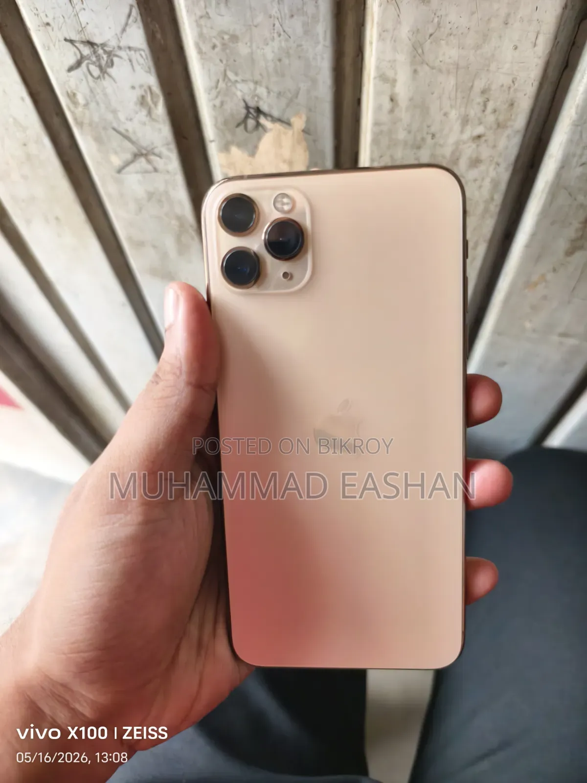 Apple iPhone 11 Pro Max 64 GB Gold