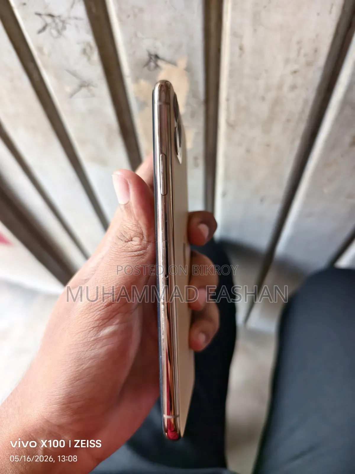 Apple iPhone 11 Pro Max 64 GB Gold