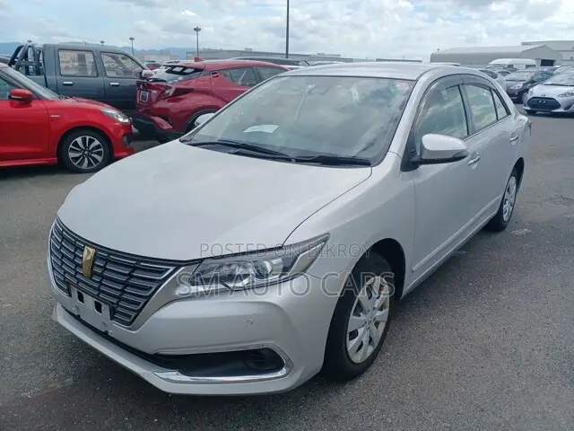 Toyota Premio 2021 Silver