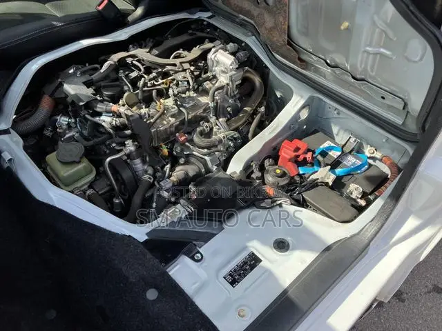 Toyota HiAce 2022 Pearl