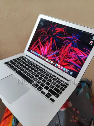 Laptop Apple MacBook Air 2015 4GB Apple M1 SSD 256GB