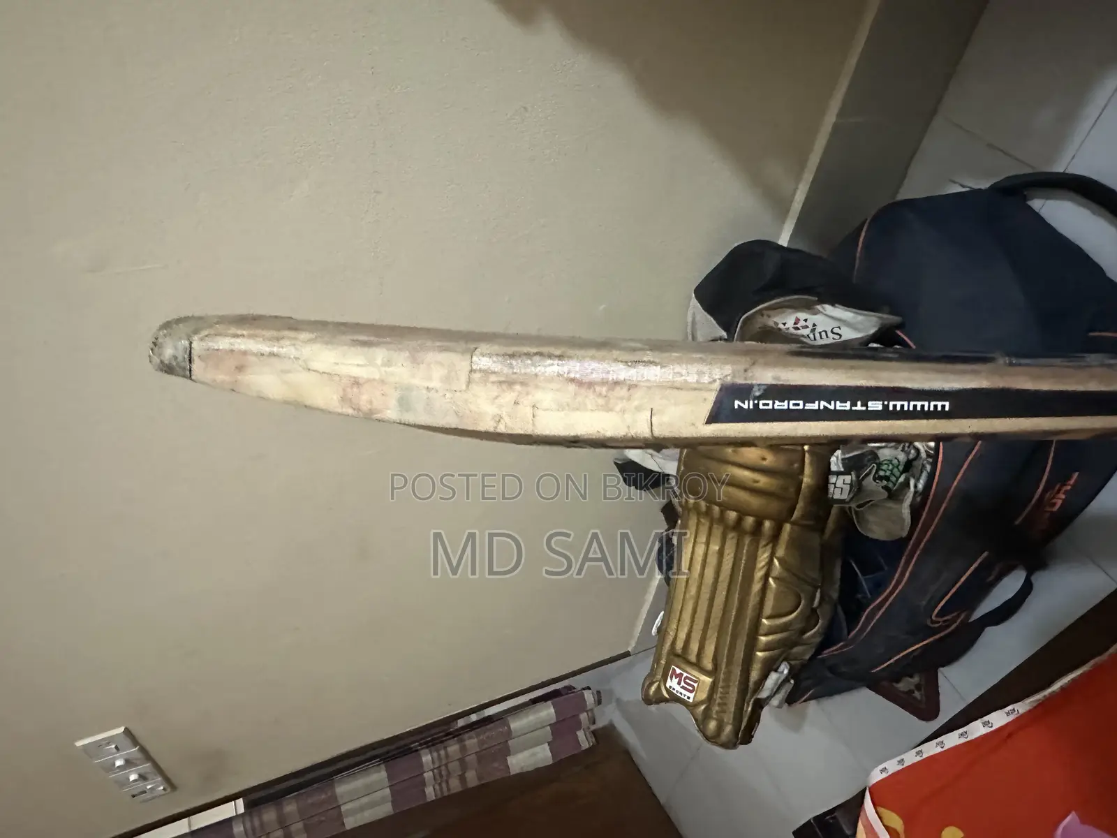 ক্রিকেট ব্যাট বিক্রি হবে