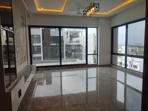 Furnished 4bdrm Apartment in Gulshan for Rent