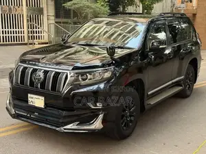 টয়োটা ল্যান্ড ক্রুজার প্রাডো ২.৭ ২০১৭ ব্ল্যাক