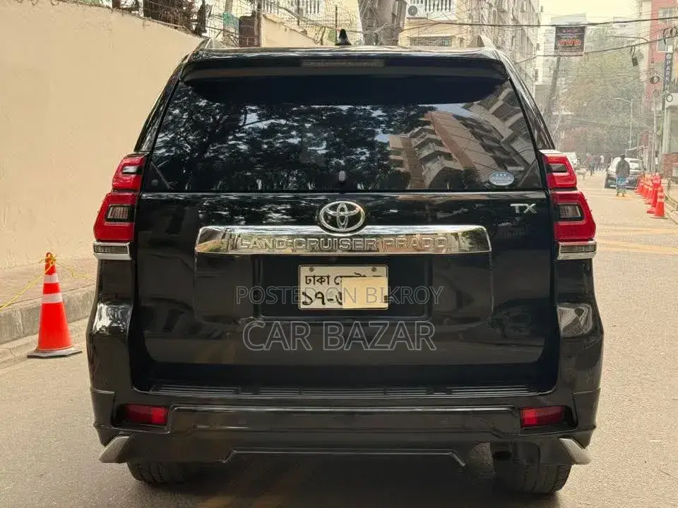 টয়োটা ল্যান্ড ক্রুজার প্রাডো ২.৭ ২০১৭ ব্ল্যাক