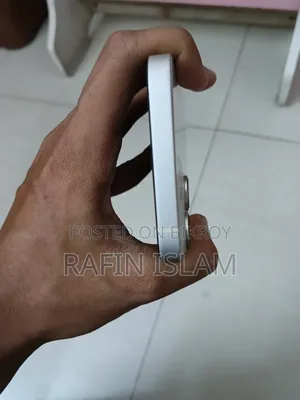 অ্যাপল আইফোন ১৪ প্লাস ১২৮ জিবি হোয়াইট