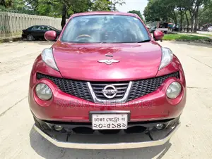 Nissan Juke 2011 Red