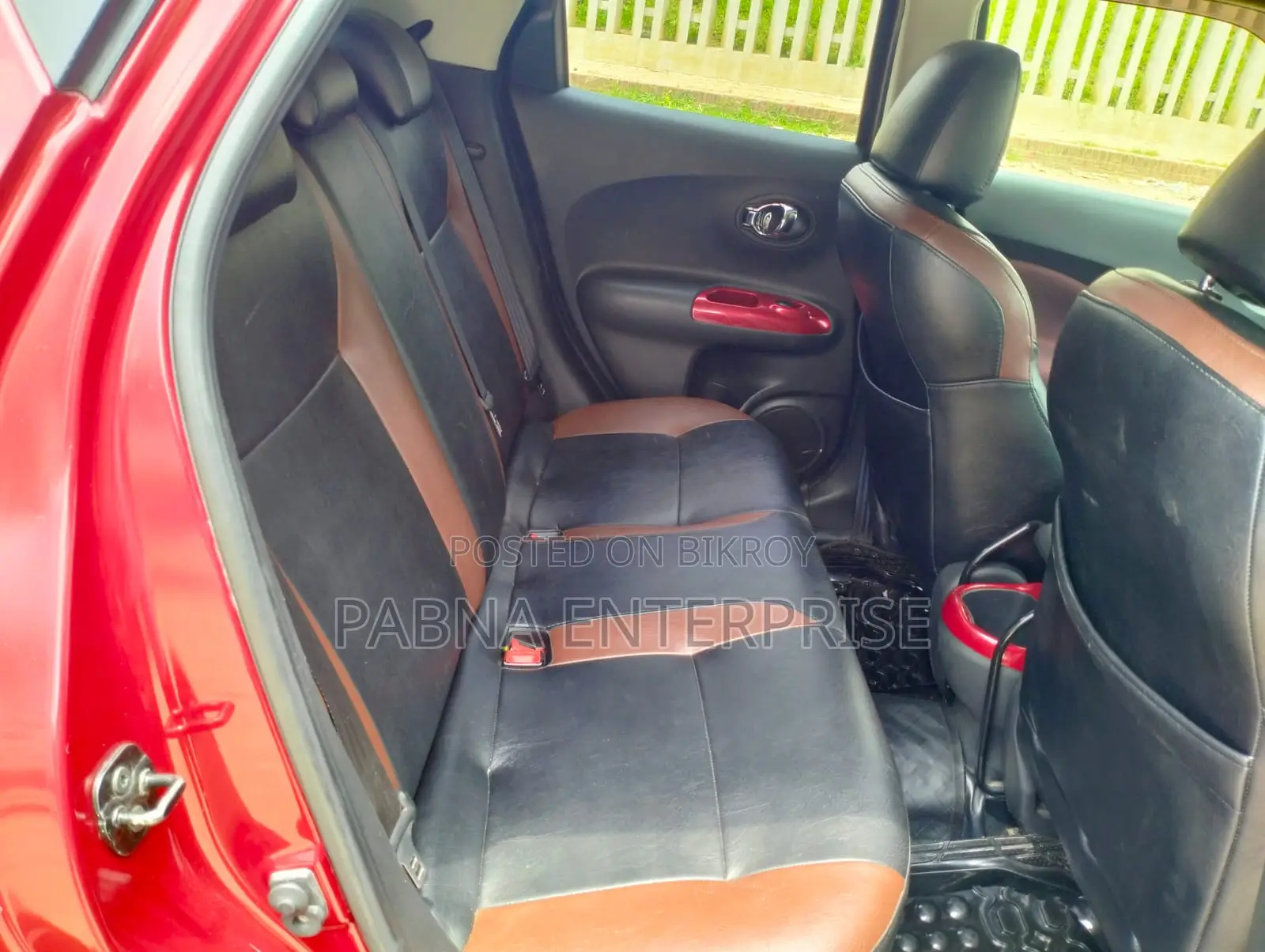 Nissan Juke 2011 Red