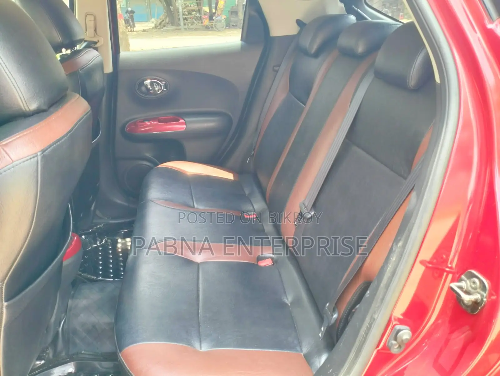 Nissan Juke 2011 Red