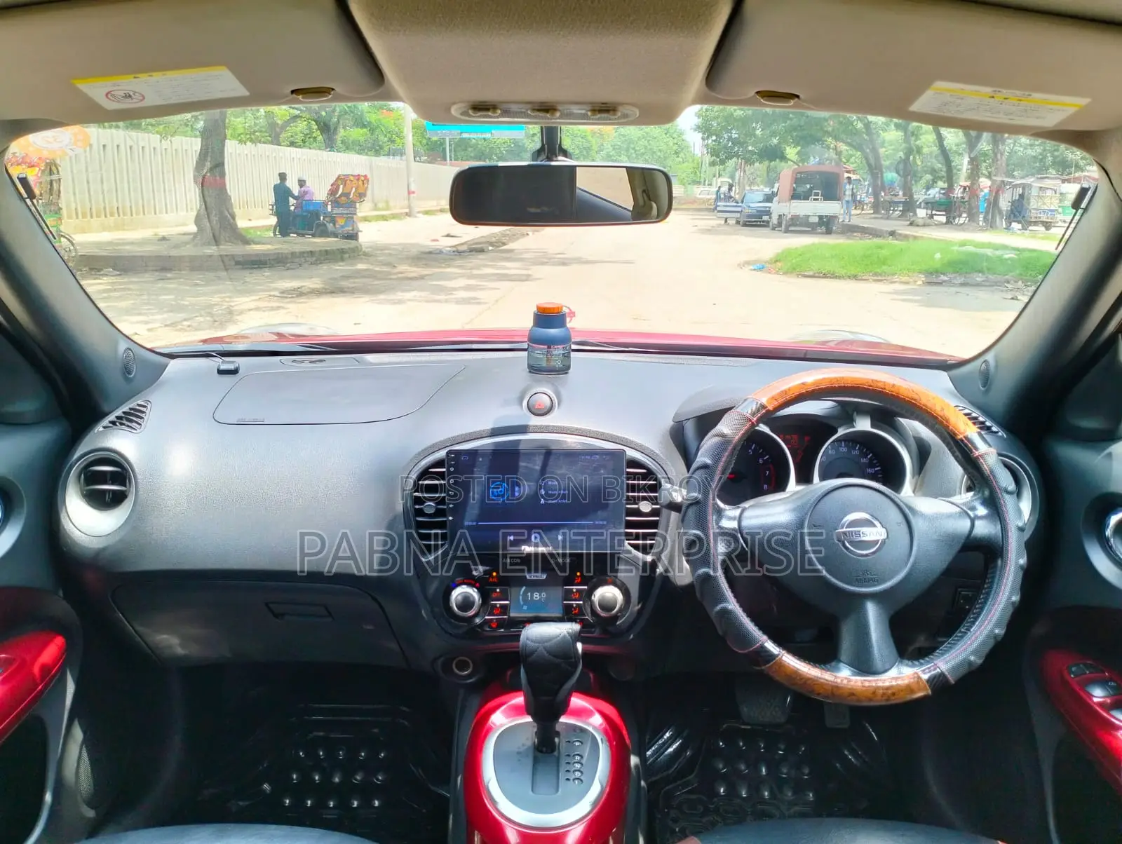 Nissan Juke 2011 Red