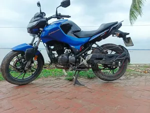 Hero Thriller 160R 2022 Blue