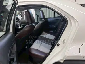 Toyota Yaris Cross 1.5 Hybrid FWD 2021 Pearl