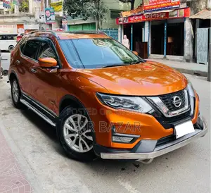 Nissan X-Trail 2.0 Hybrid FWD 2018 Orange