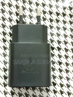 স্যামসাং অরিজিনাল ভিয়েতনাম সুপার ফাস্ট এডাপ্টার এবং ক্যাবল।