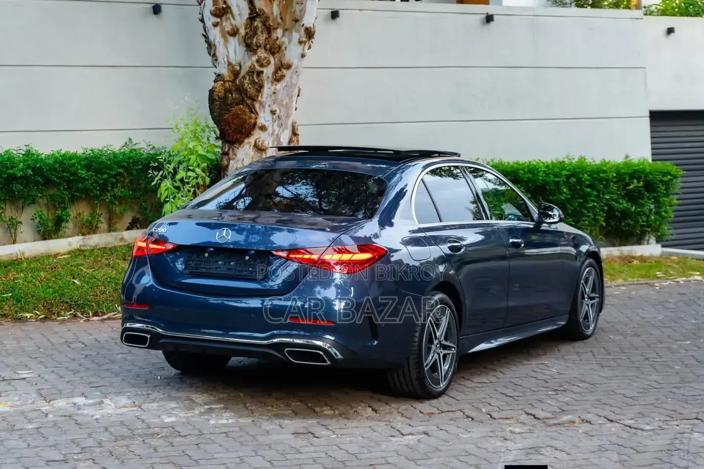 New Mercedes-Benz C200 2023 Blue