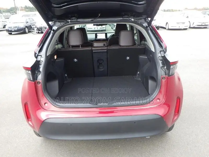 New Toyota Yaris Cross 1.5 Hybrid AWD 2021 Red