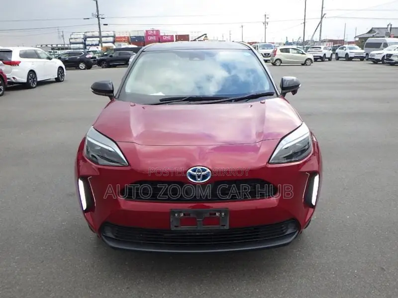 New Toyota Yaris Cross 1.5 Hybrid AWD 2021 Red