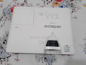 হিটাচি প্রজেক্টর