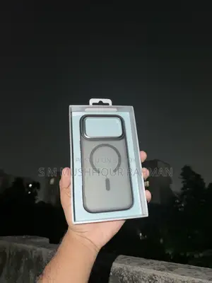 iPhone 17 Pro Max Cover