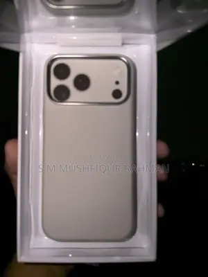iPhone 17 Pro Max Cover