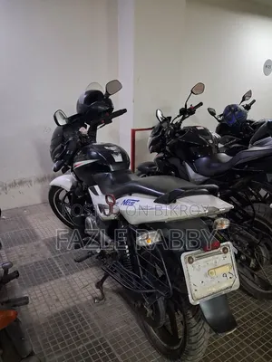 বাজাজ পালসার ১৫০ ২০১৬ পার্পল