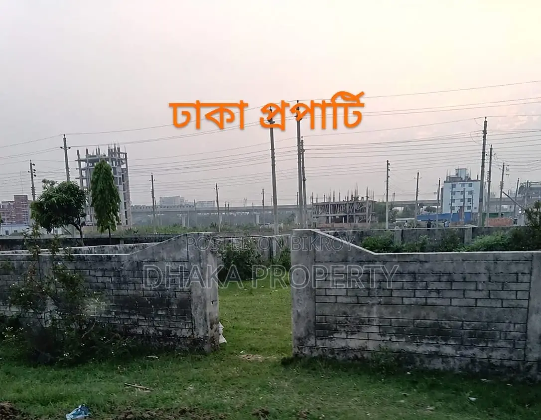সেক্টর-১৭/বি-তে ৬০ ফুট রাস্তা সংলগ্ন ৩ কাঠার পার্ক ওয়েস্ট প্লট