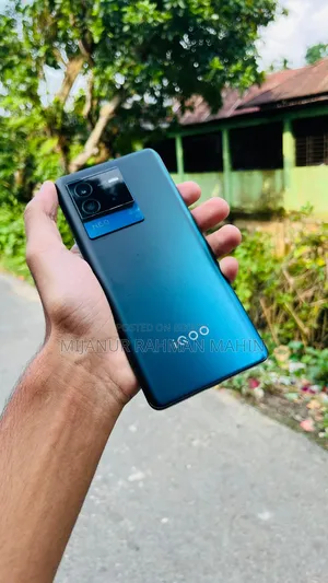 Vivo iQOO 128 GB