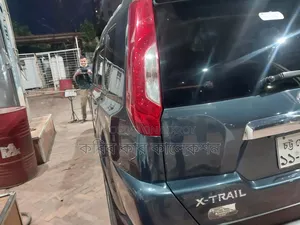 Nissan X-Trail 2012 Gray