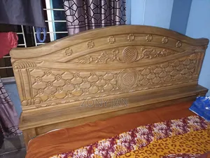 6' - 7' সেগুন কাঠের খাট বিক্রি হবে