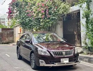 Toyota Premio 2015 Maroon