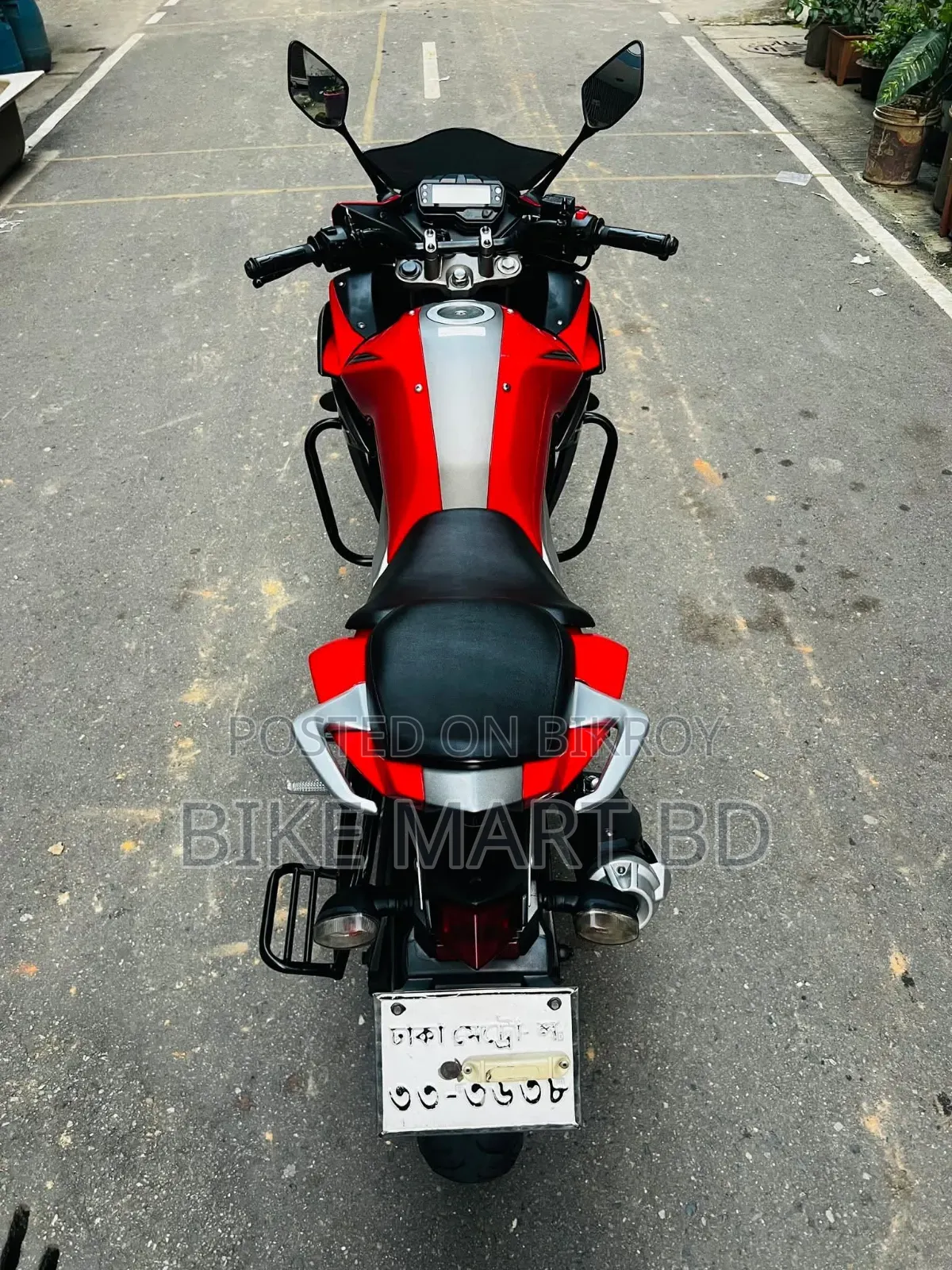 Yamaha 2017 Red
