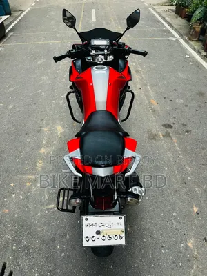 Yamaha 2017 Red
