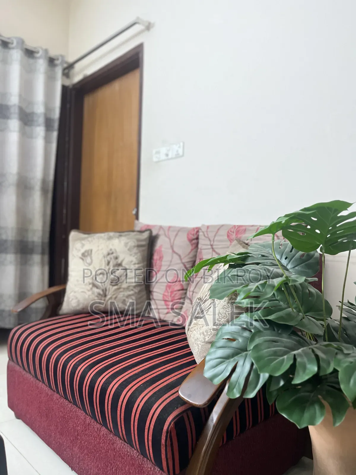 5-Seater Sofa for Sale (Used for 2 years)