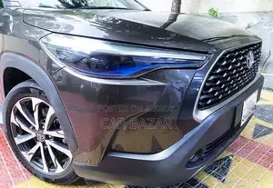 Toyota Corolla Cross 1.8 Hybrid AWD 2021 Brown