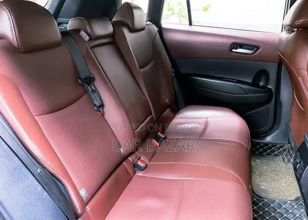 Toyota Corolla Cross 1.8 Hybrid AWD 2021 Brown